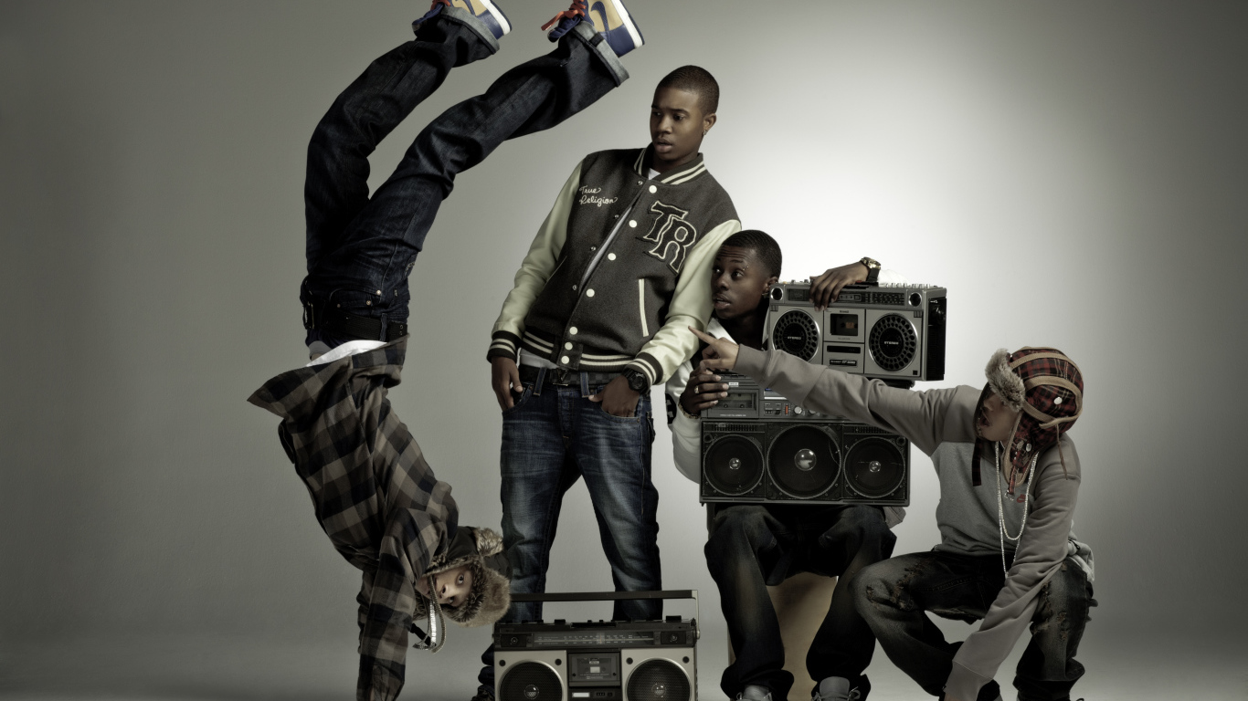 Парни и магнитофоны, swag