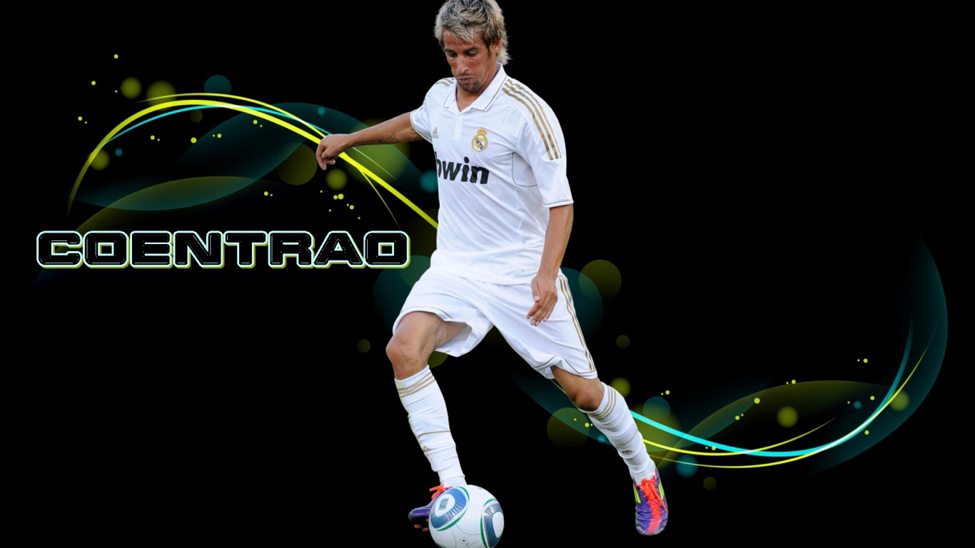 Реал Мадрид Фабиу Коэнтрау на черном фоне