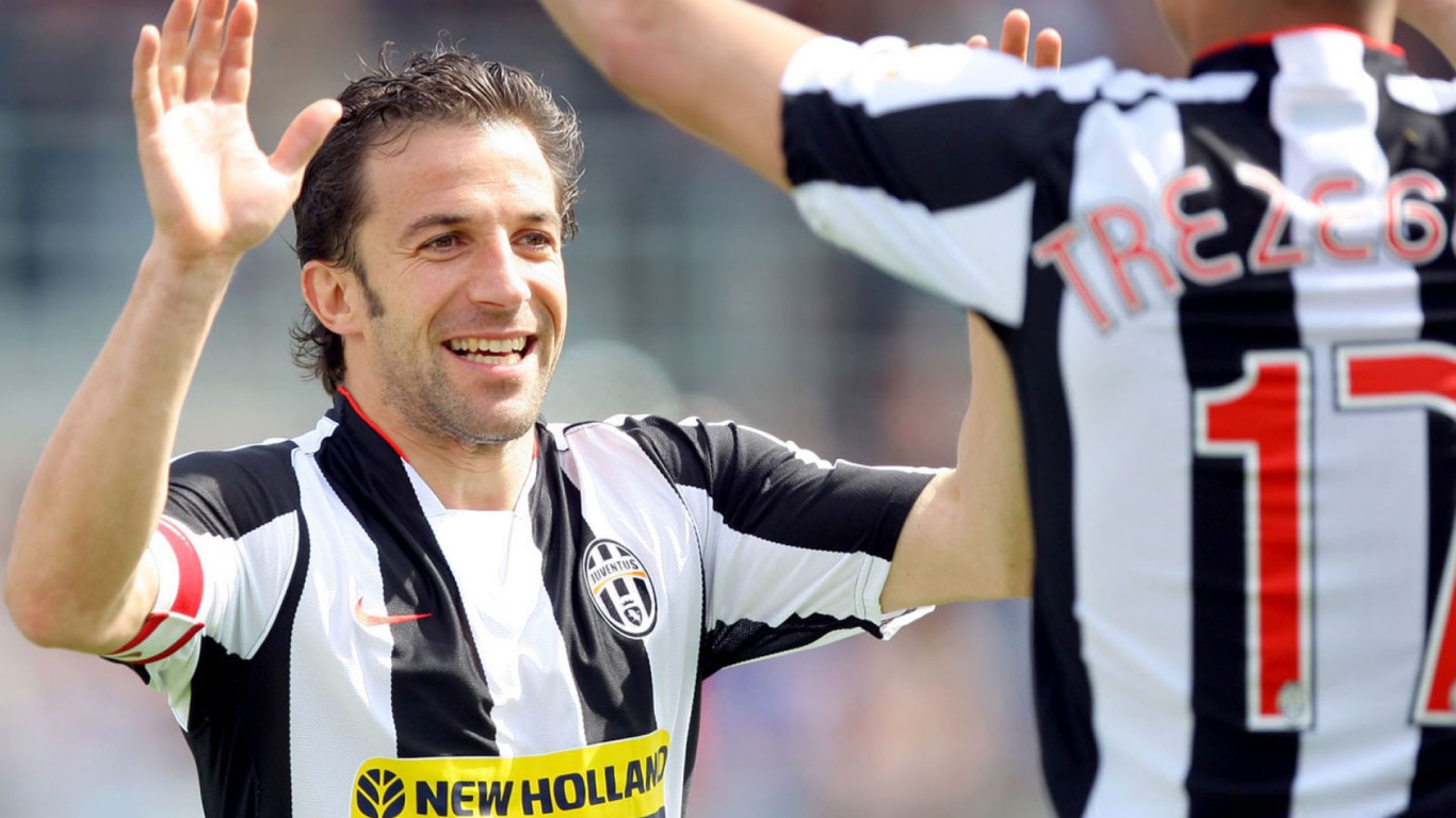 Нападавший игрок Сиднея Алессандро Дель Пьеро