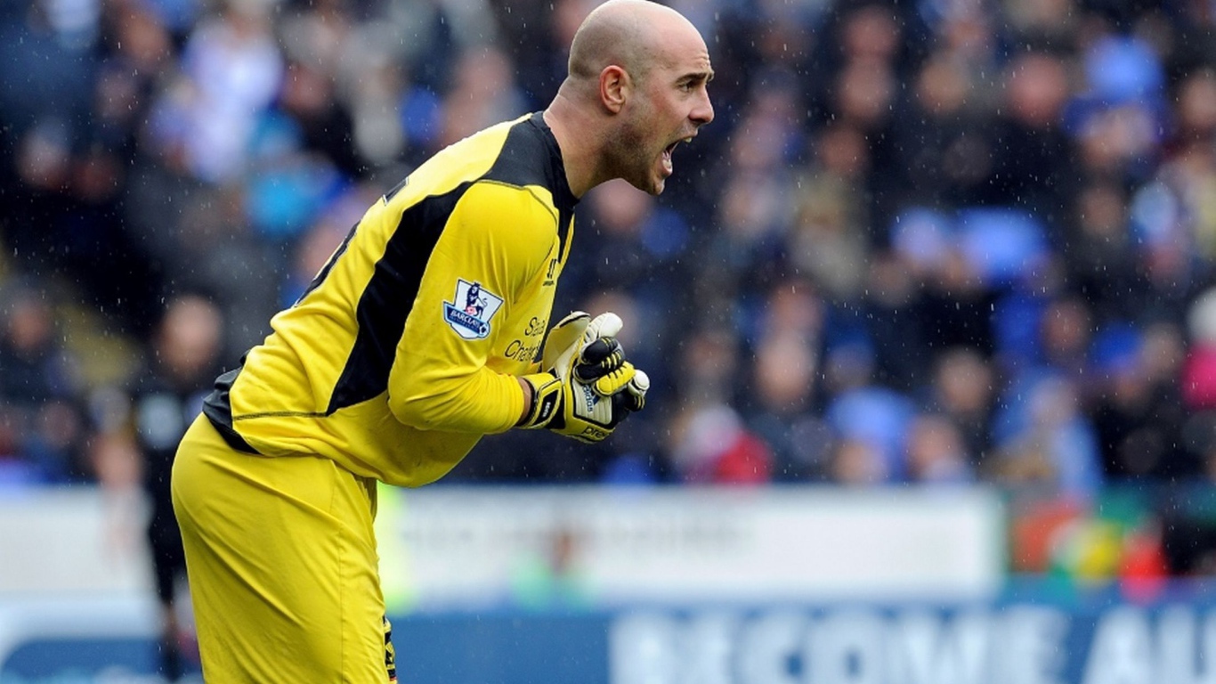 Лучший вратарь Наполи Пепе Рейна