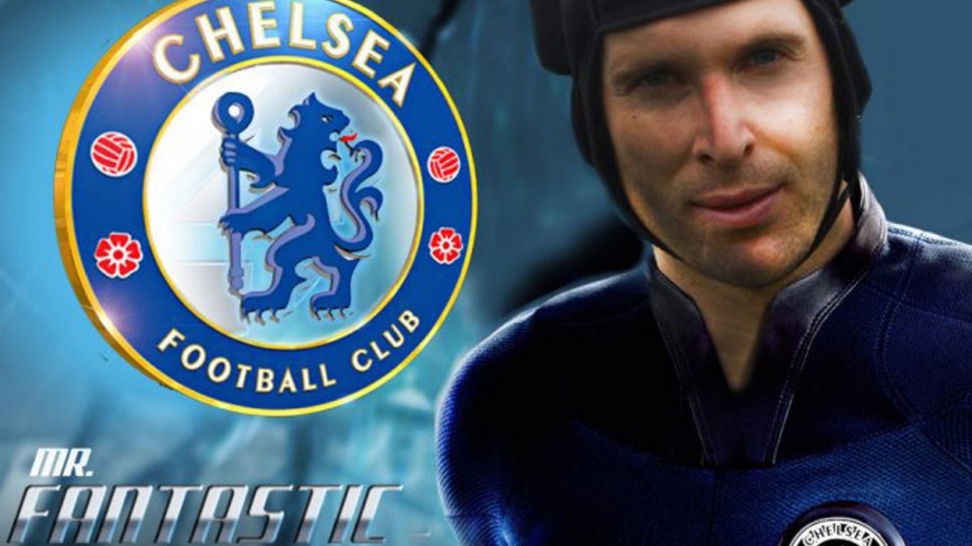  Футболист Челси Петр Чех всегда в шлеме