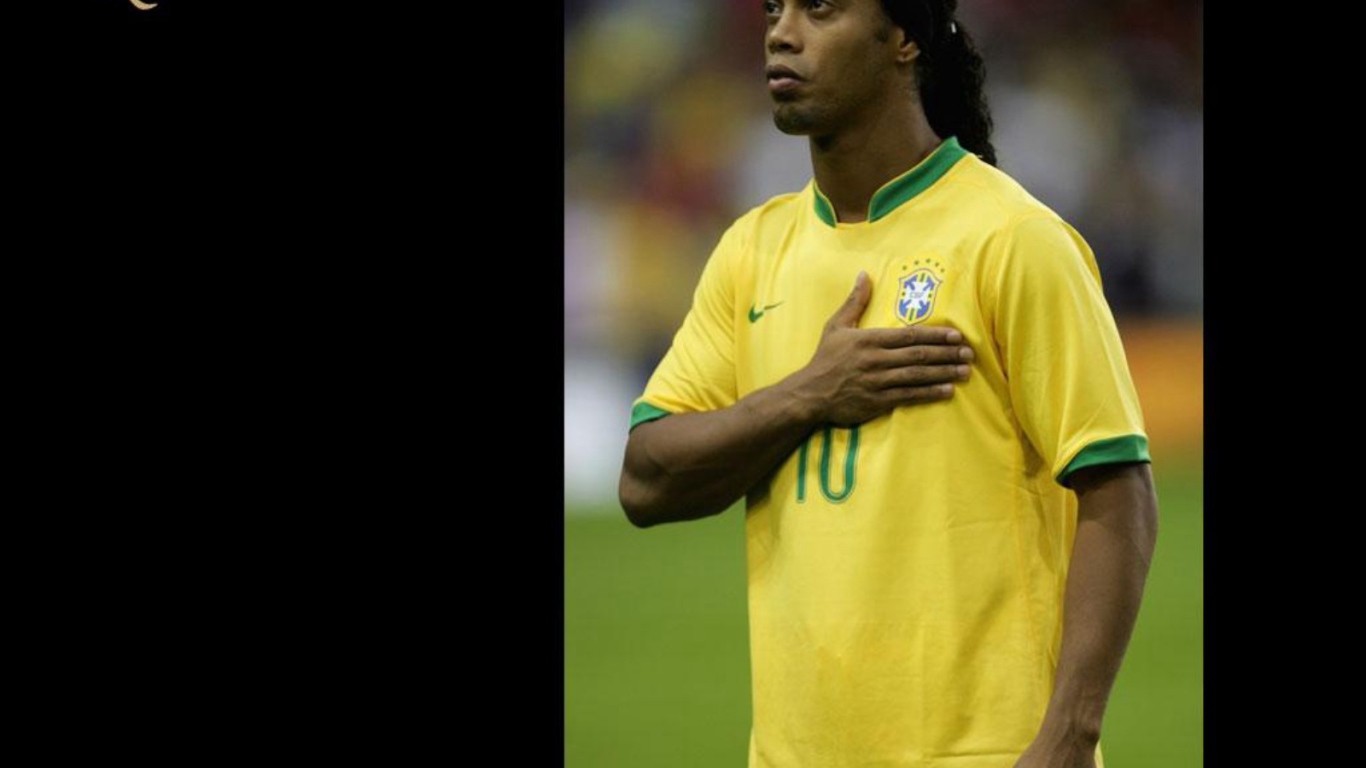 Футболист Атлетико Минейро Роналдиньо