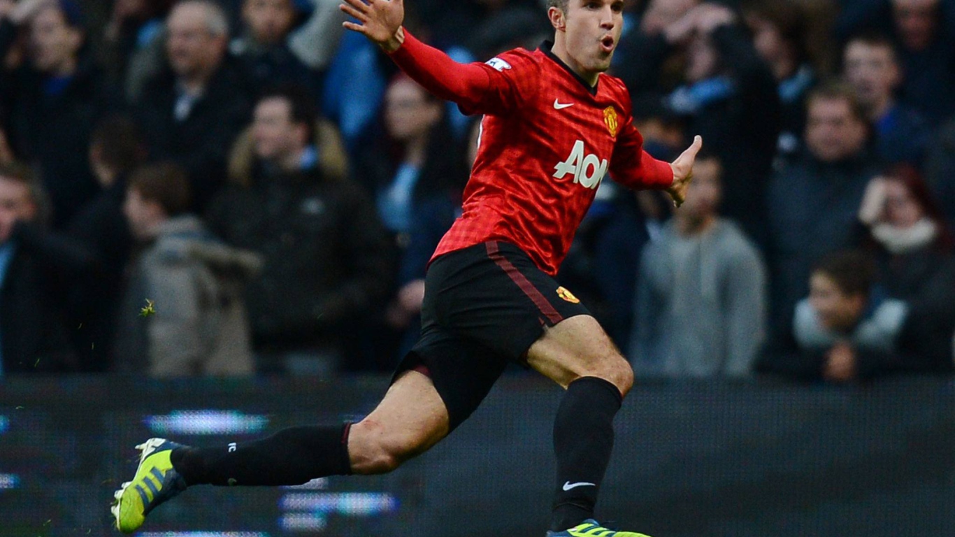 Футболист Манчестер Юнайтед Робин ван Перси забил гол