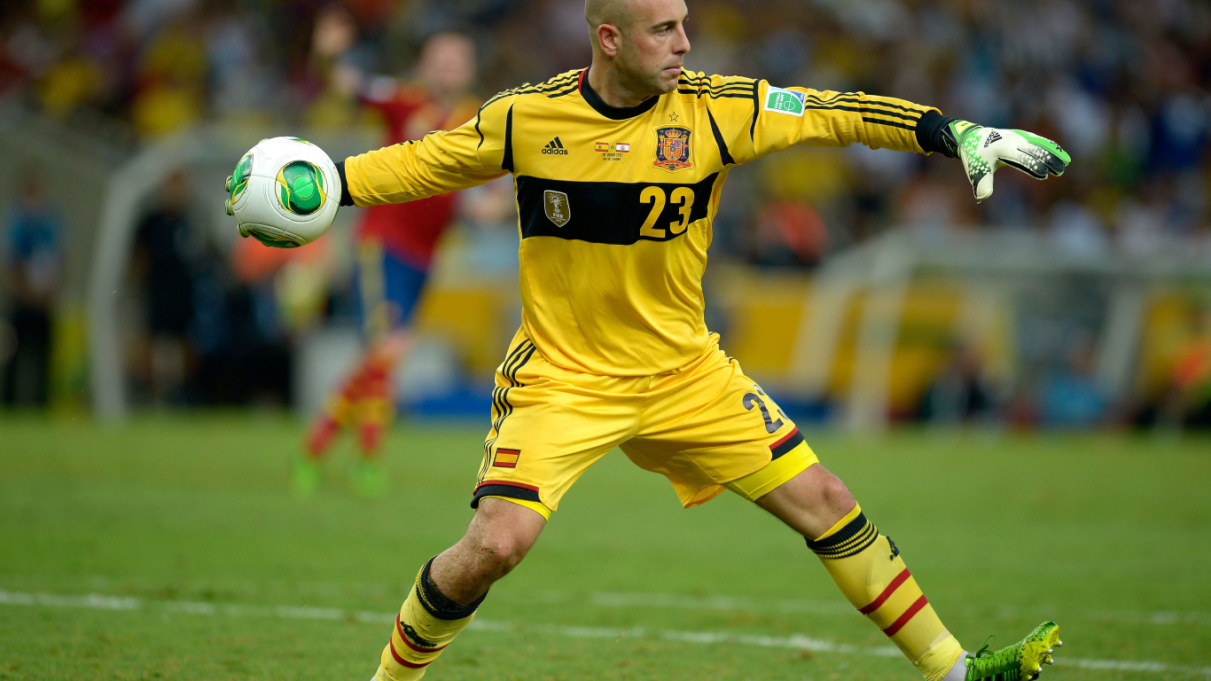 Футболист Наполи Пепе Рейна