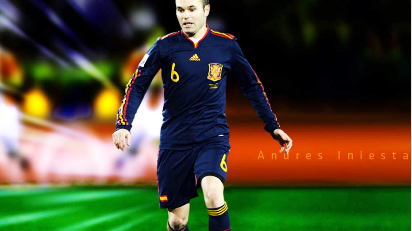 Игрок Барселоны Андрес Иньеста на поле
