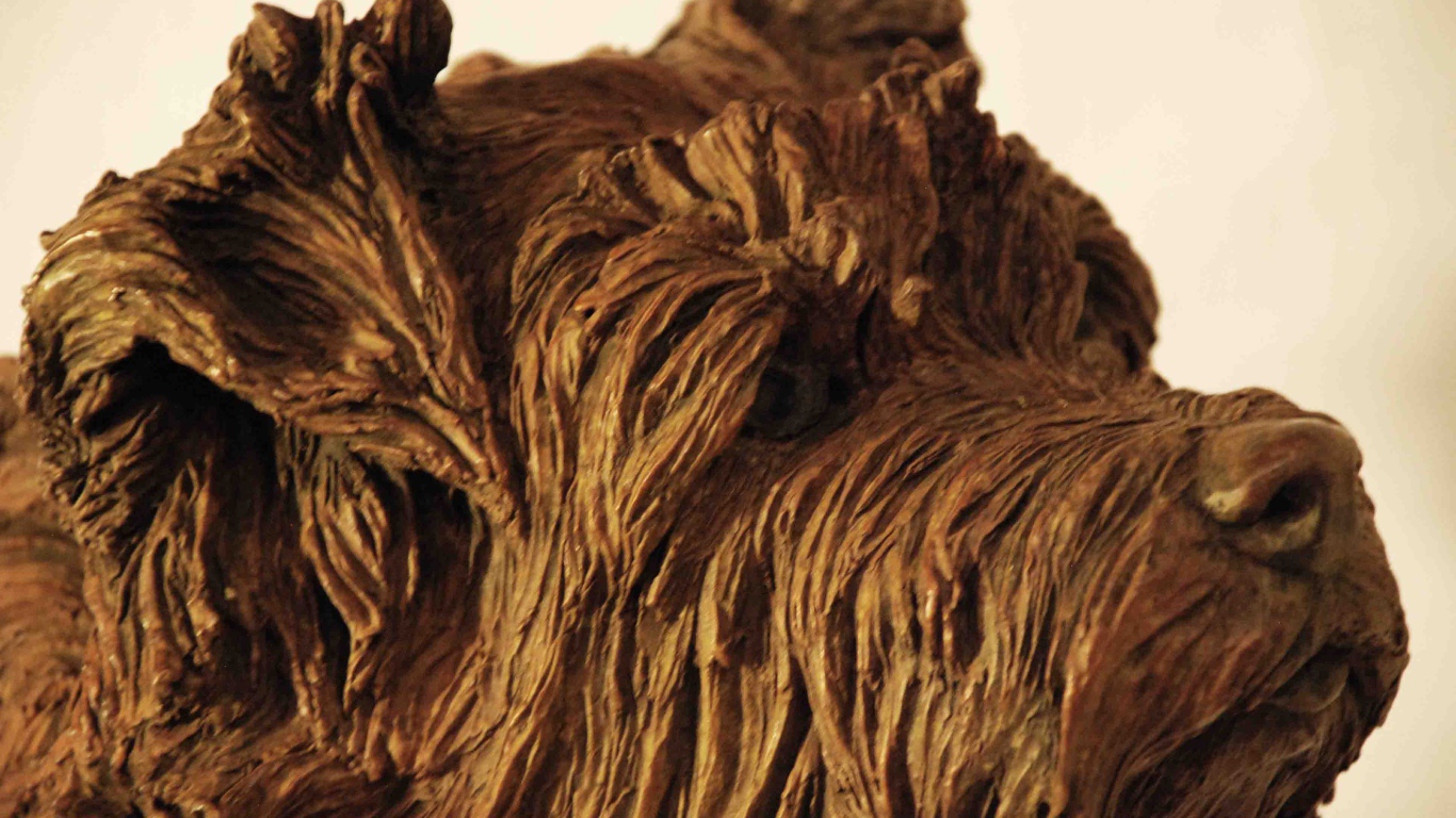 Скульптура собаки норфолк терьер