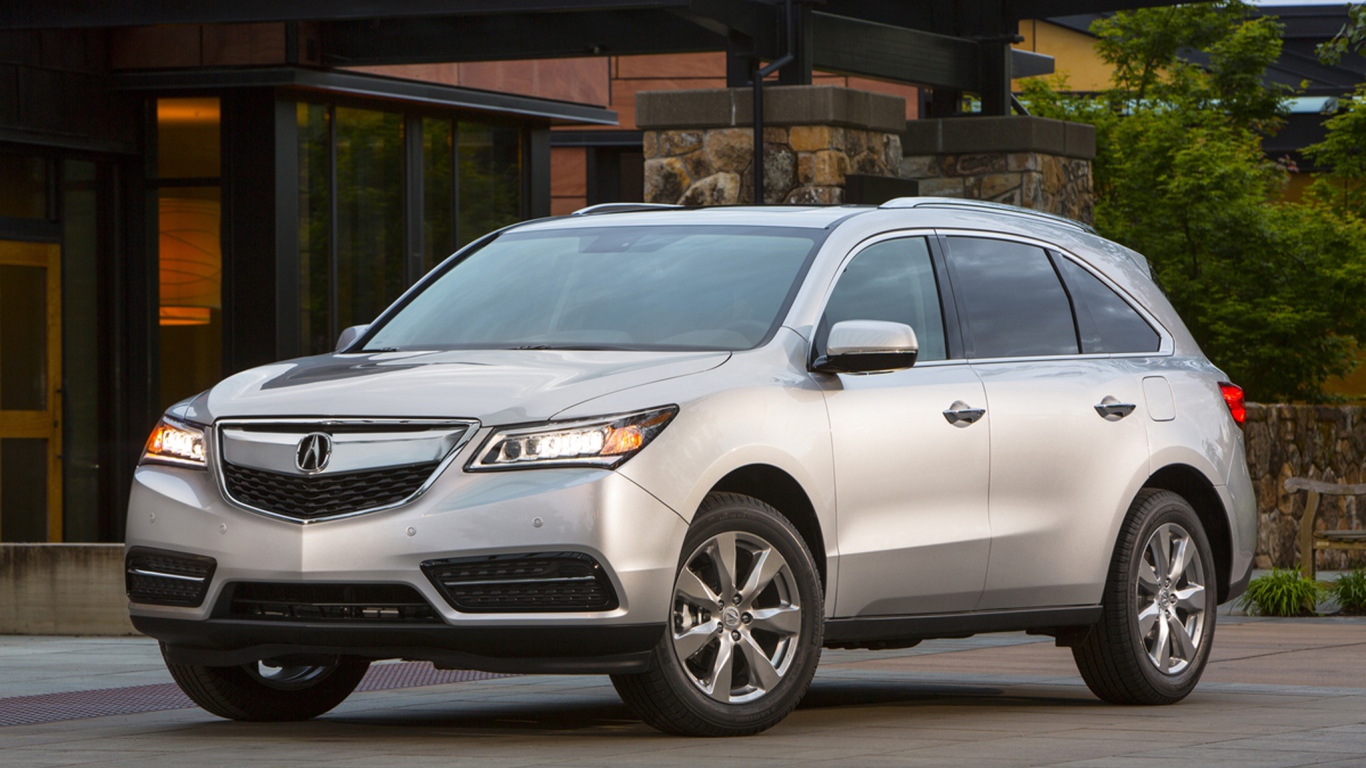 Красивый автомобиль Acura RDX 2014 в Москве