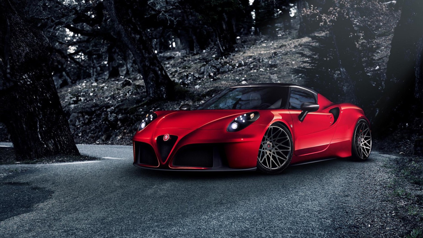 Гоночный Alfa Romeo 4C 2014 года