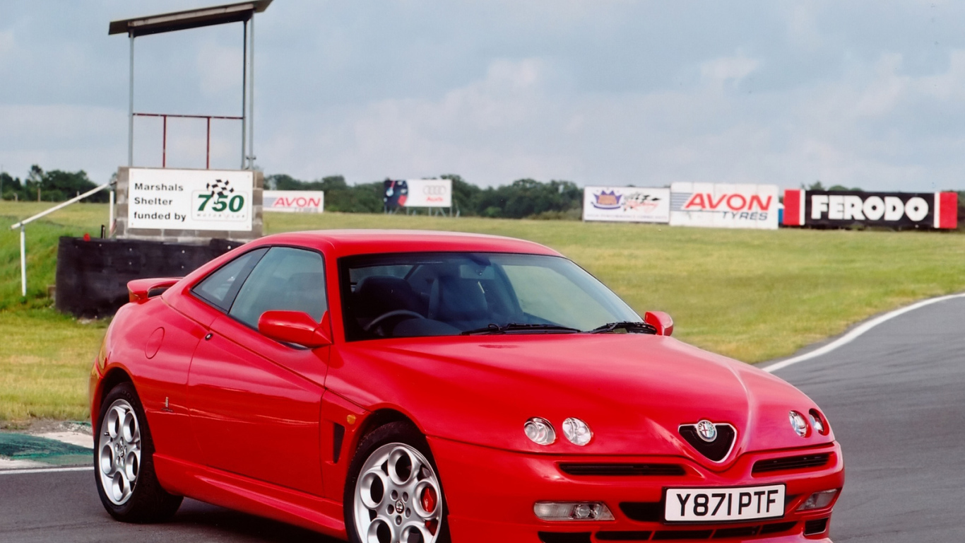 Дизайн автомобиля Alfa Romeo gtv