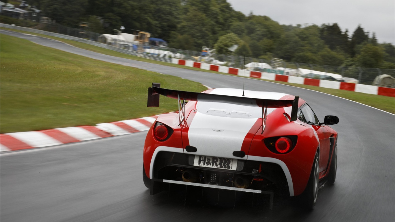 Дизайн автомобиля Aston Martin zagato