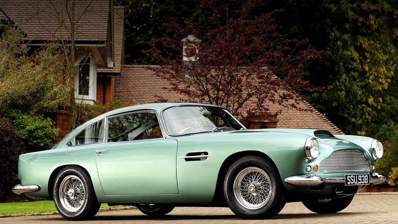 Надежная машина Aston Martin db4
