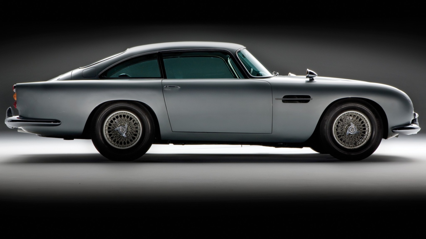 Новая машина Aston Martin db5