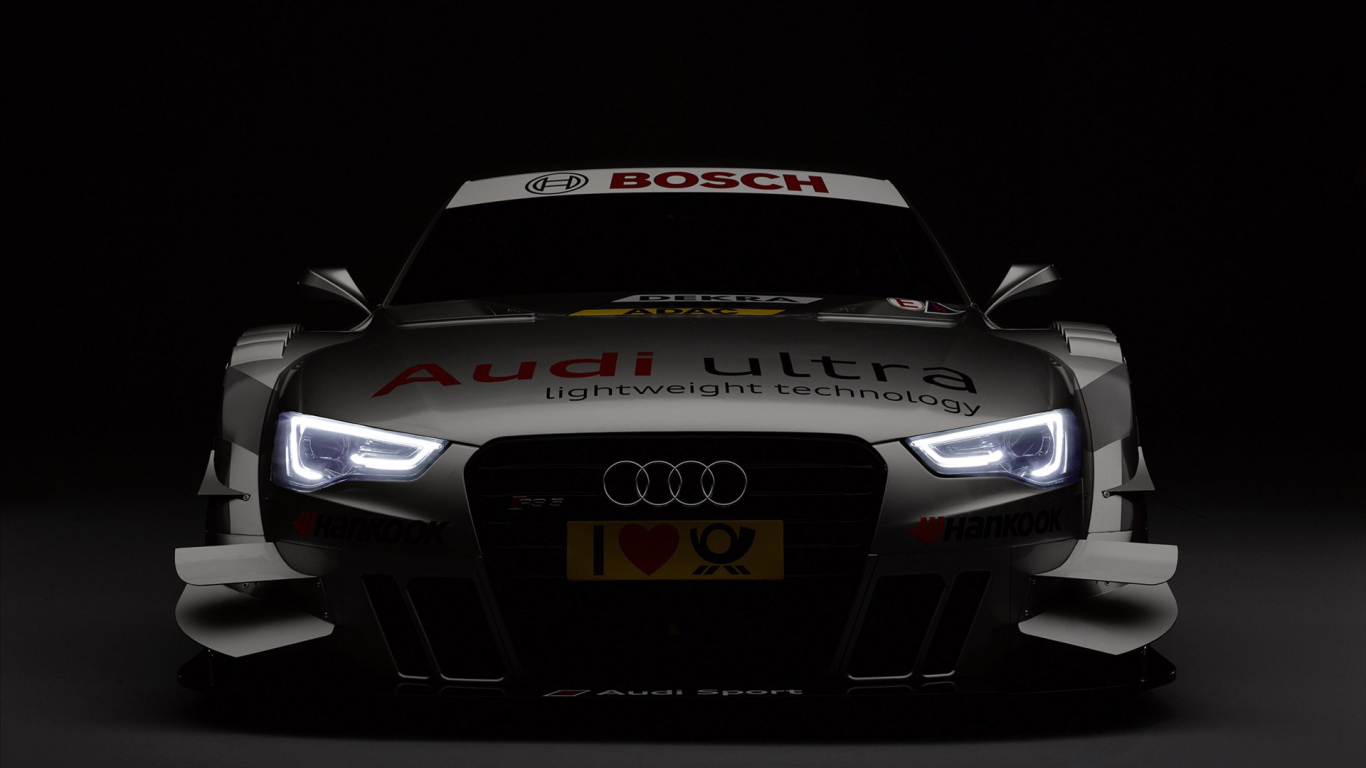 Новая машина Audi 2013