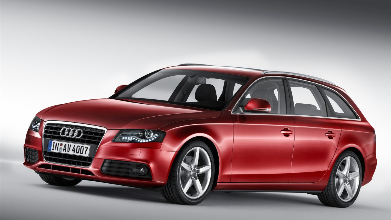 Красивый автомобиль Audi avant в Москве
