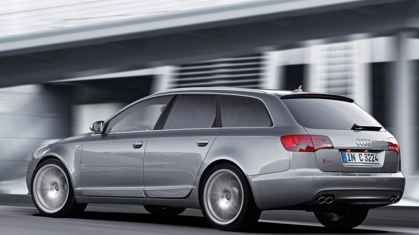 Красивый автомобиль Audi c5 в Москве