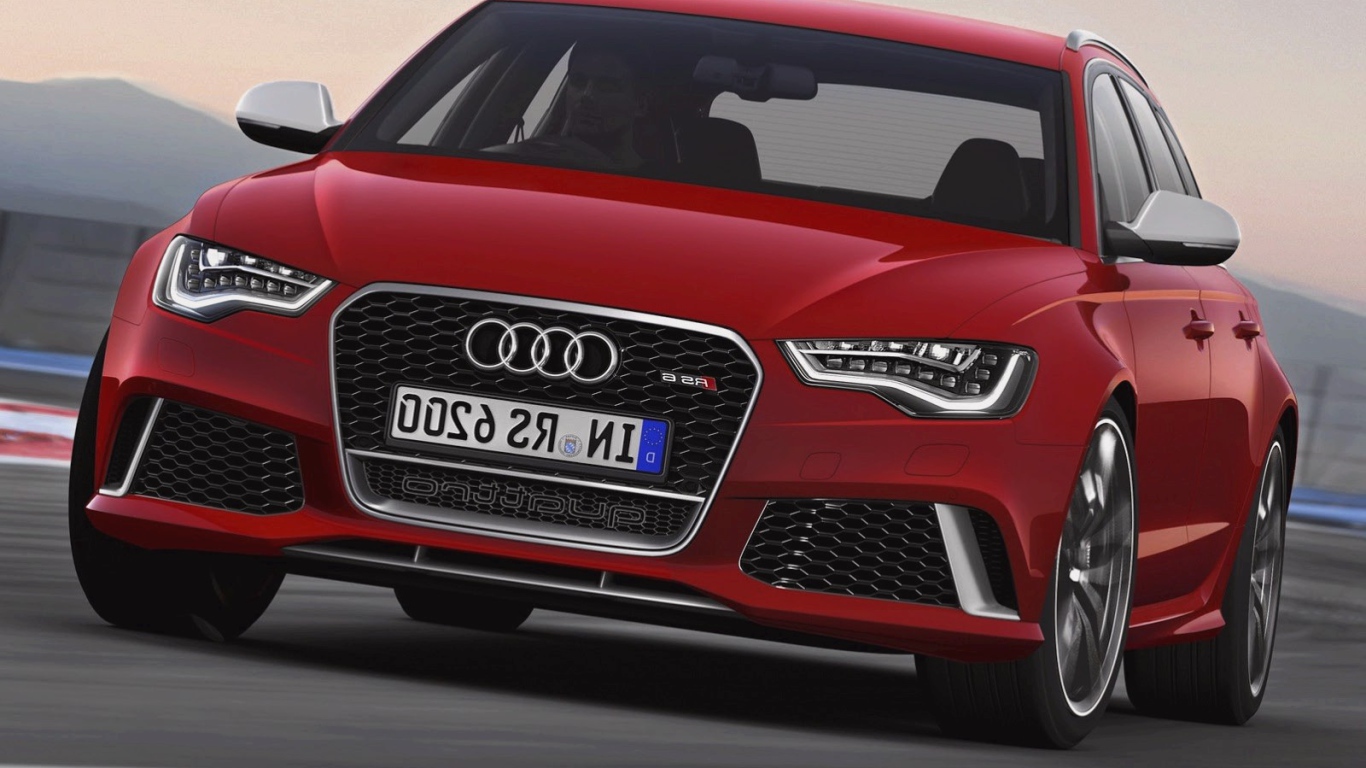 Фото автомобиля Audi RS Q3 2014 года