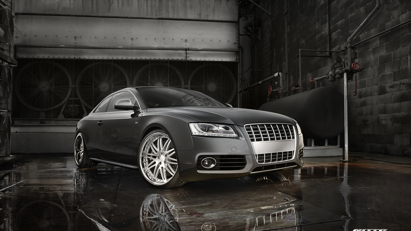 Фото автомобиля Audi s8
