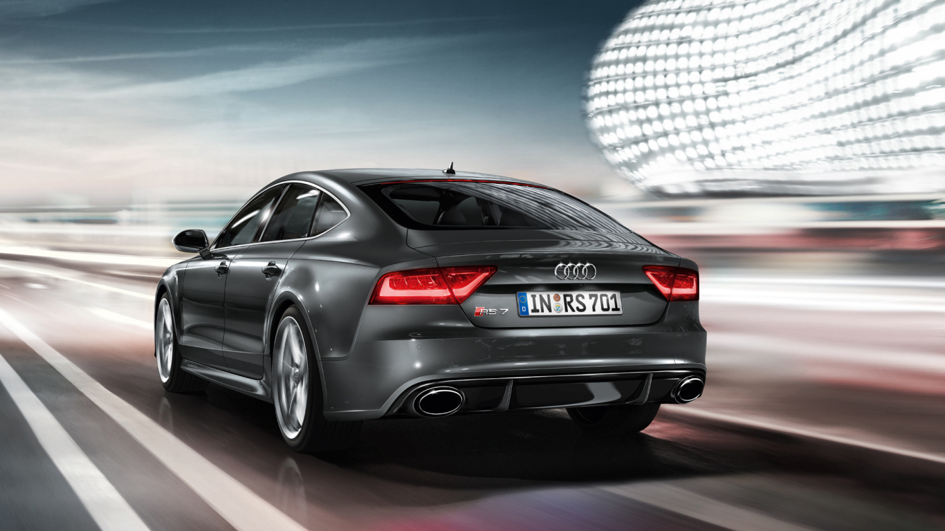 Новая машина Audi rs7