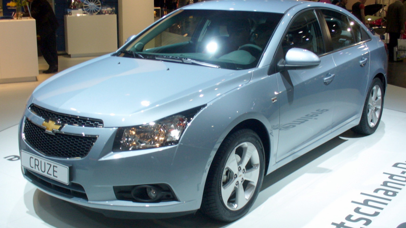 Голубой Chevrolet Cruze