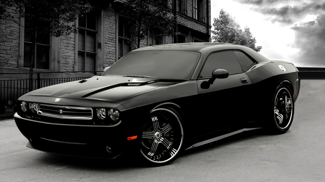 Черный Dodge Challenger