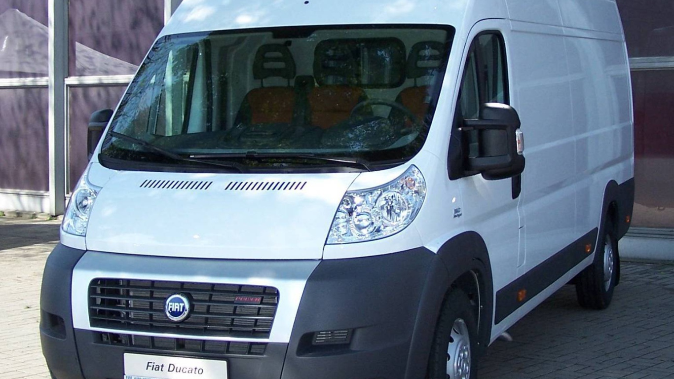 Красивый автомобиль Fiat Ducato в Москве
