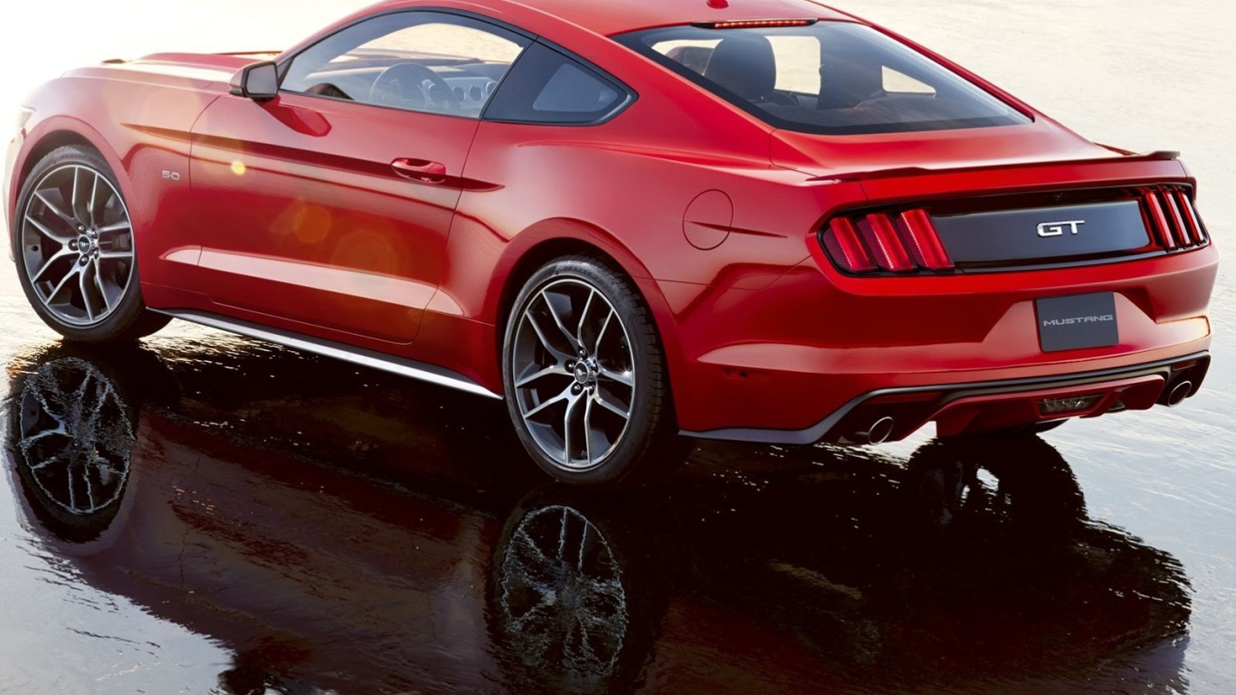 Новый автомобиль Ford Mustang 2014 года