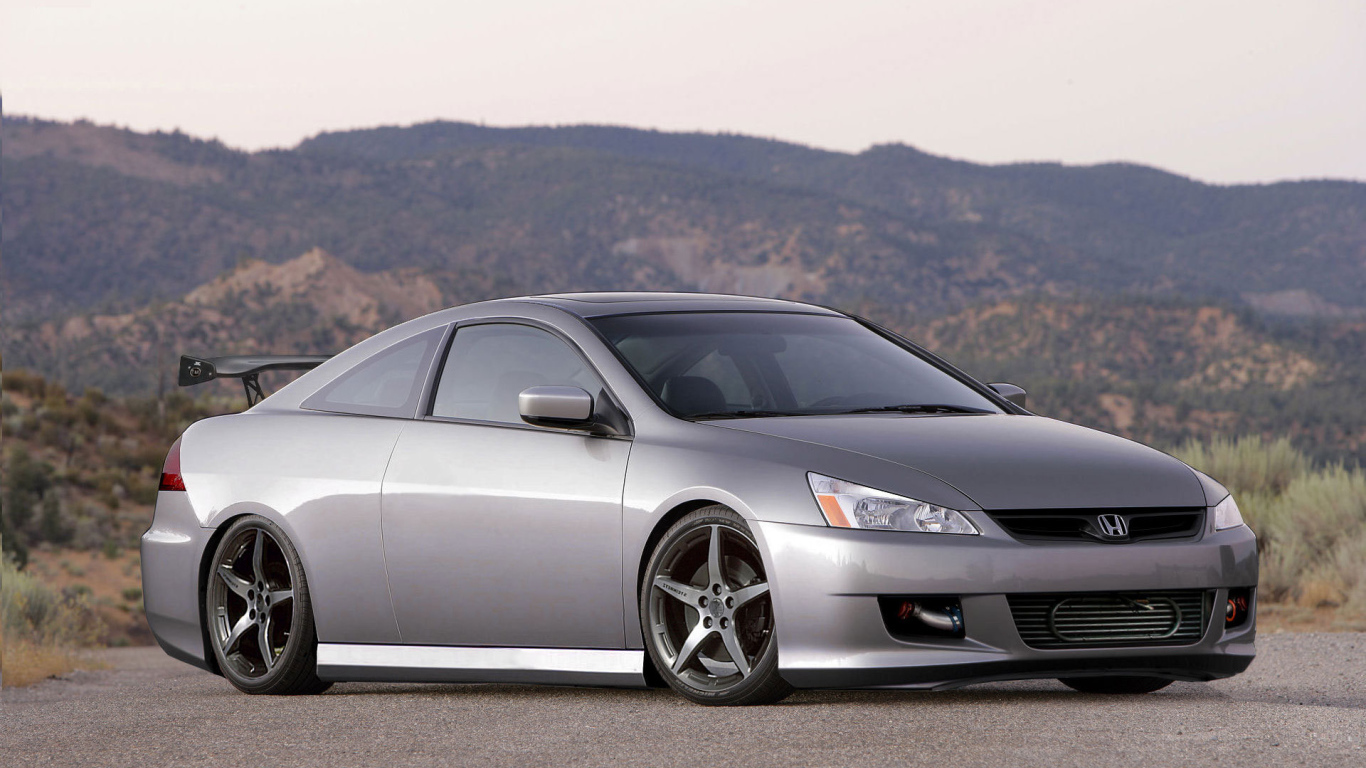 Красивый автомобиль Honda Prelude club