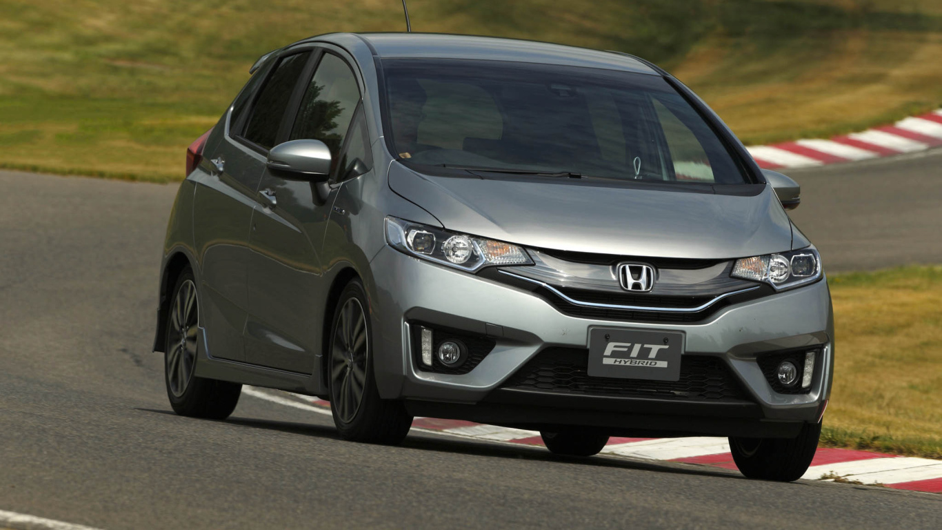 Надежный автомобиль Honda Fit 2014