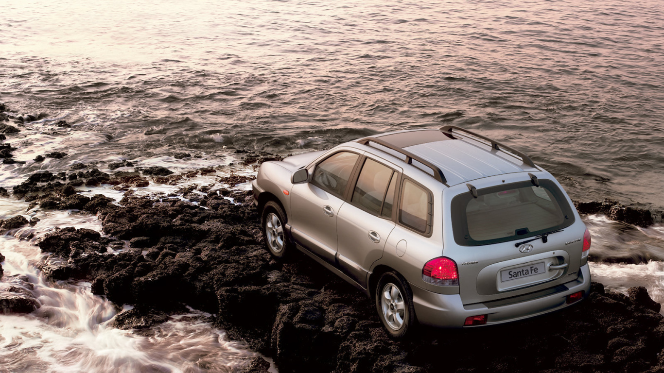 Надежный автомобиль Hyundai Santa fe