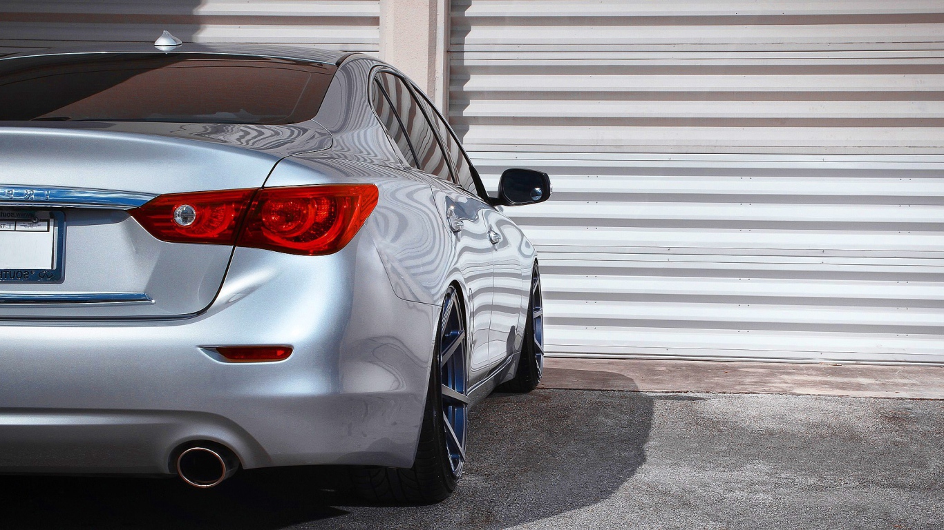 Фото автомобиля Infiniti Q50 2014 года