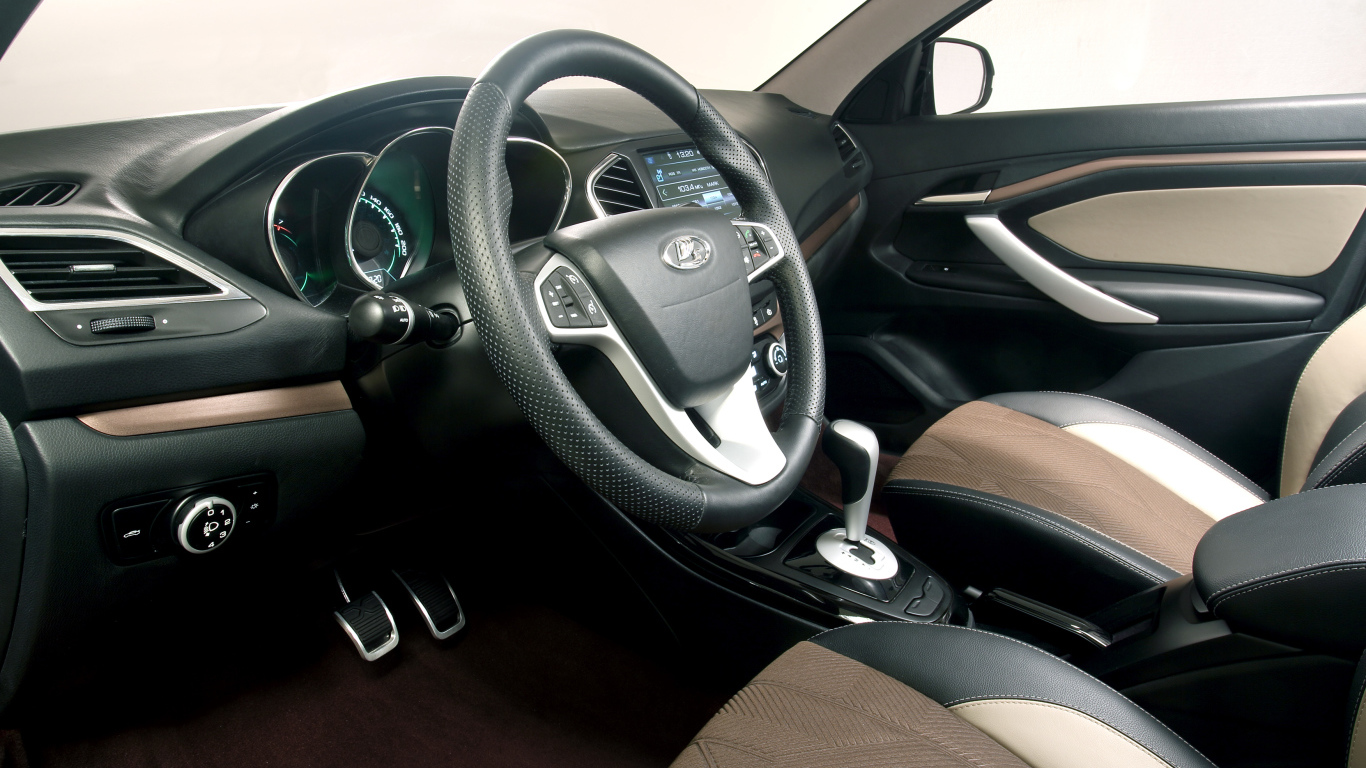 В салоне новой Лады Веста