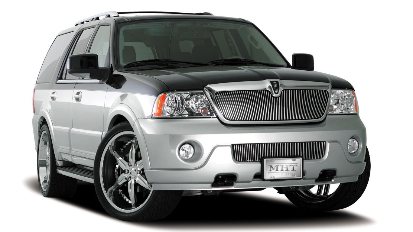Красивый автомобиль Lincoln Navigator