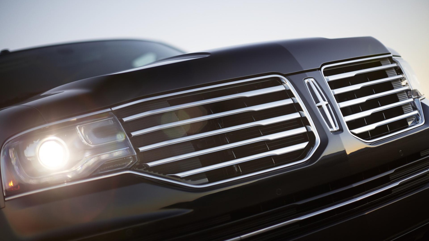 Новый автомобиль Lincoln Navigator 2015