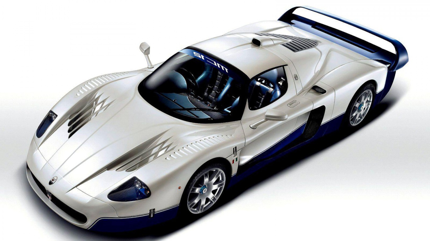 Дизайн автомобиля Maserati MC12