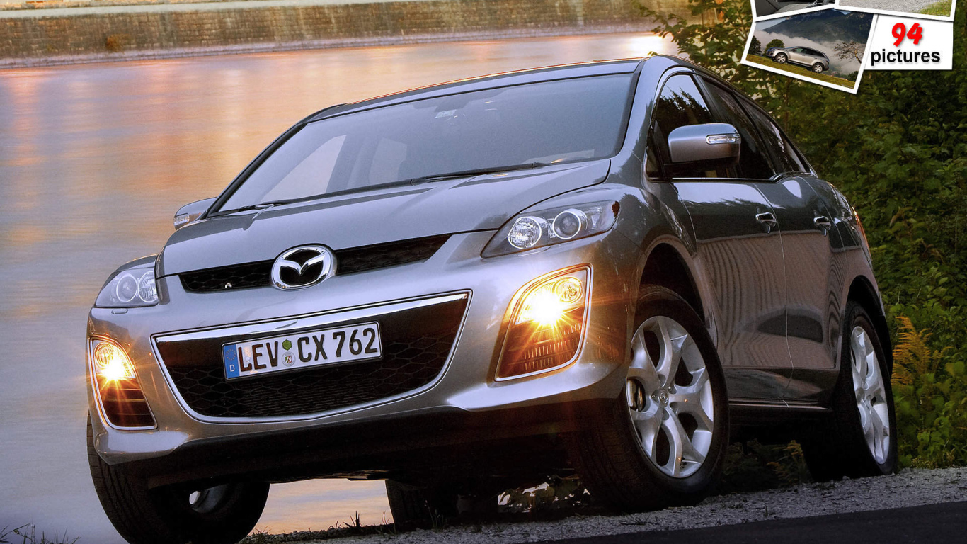 Красивый автомобиль Mazda CX 7