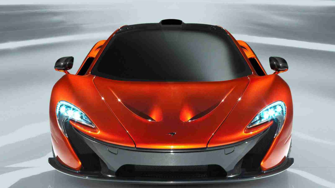 Автомобиль марки McLaren модели P1 2014