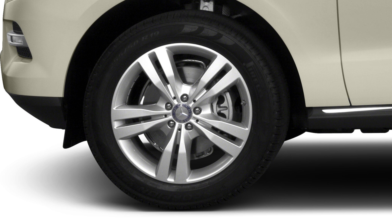 Тест драйв автомобиля Mercedes V-Class 2014