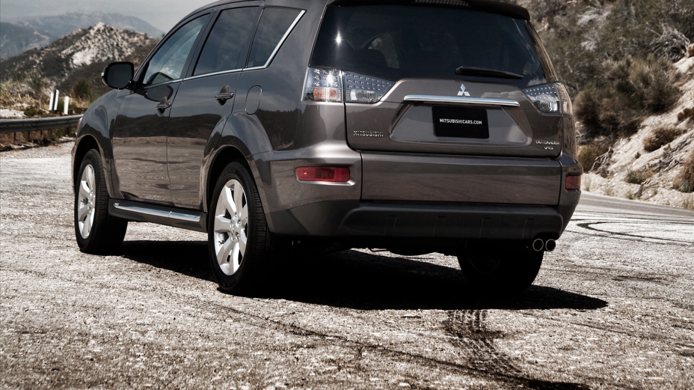 Надежная машина Mitsubishi Outlander