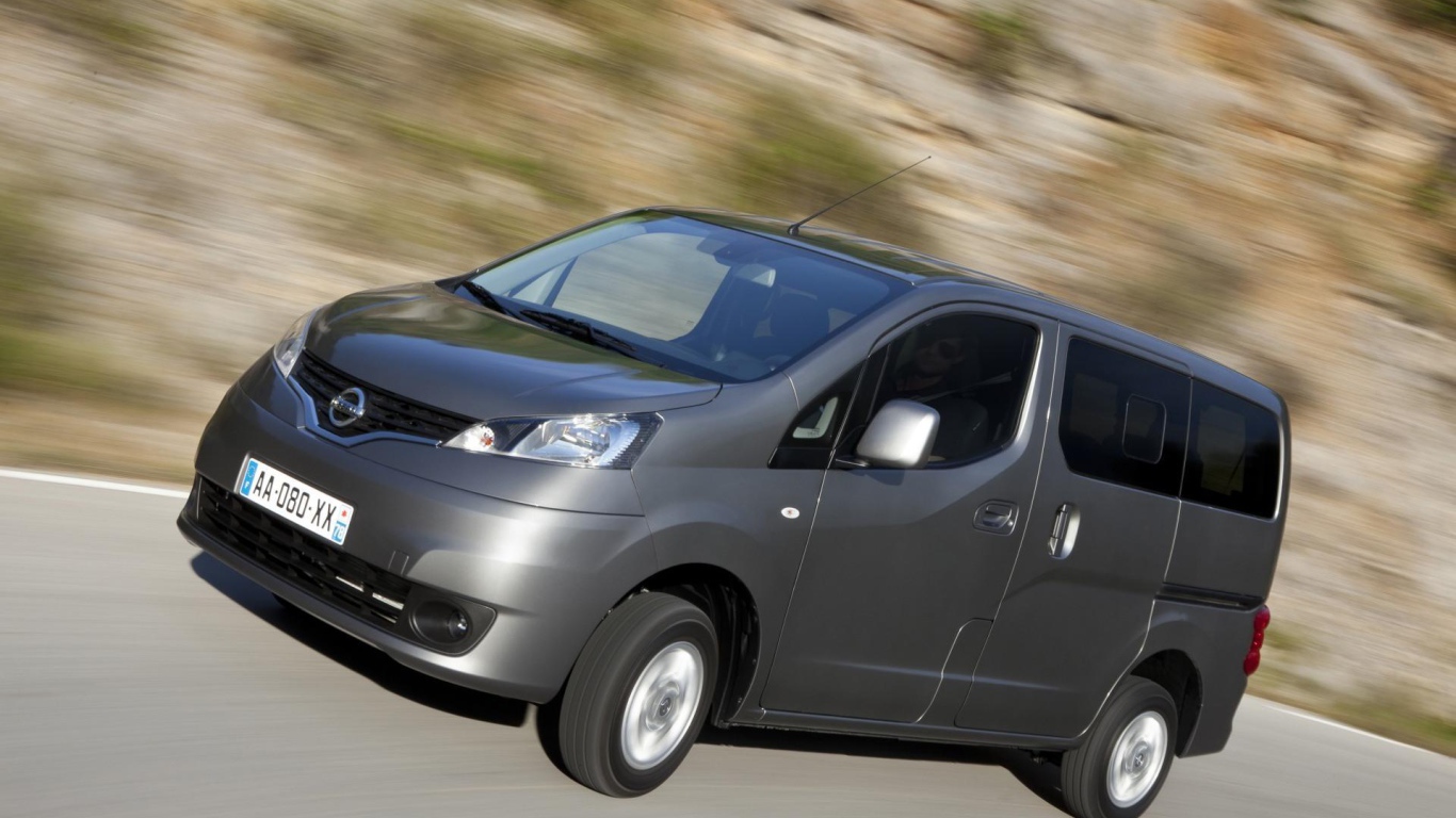 Надежный автомобиль Nissan NV200