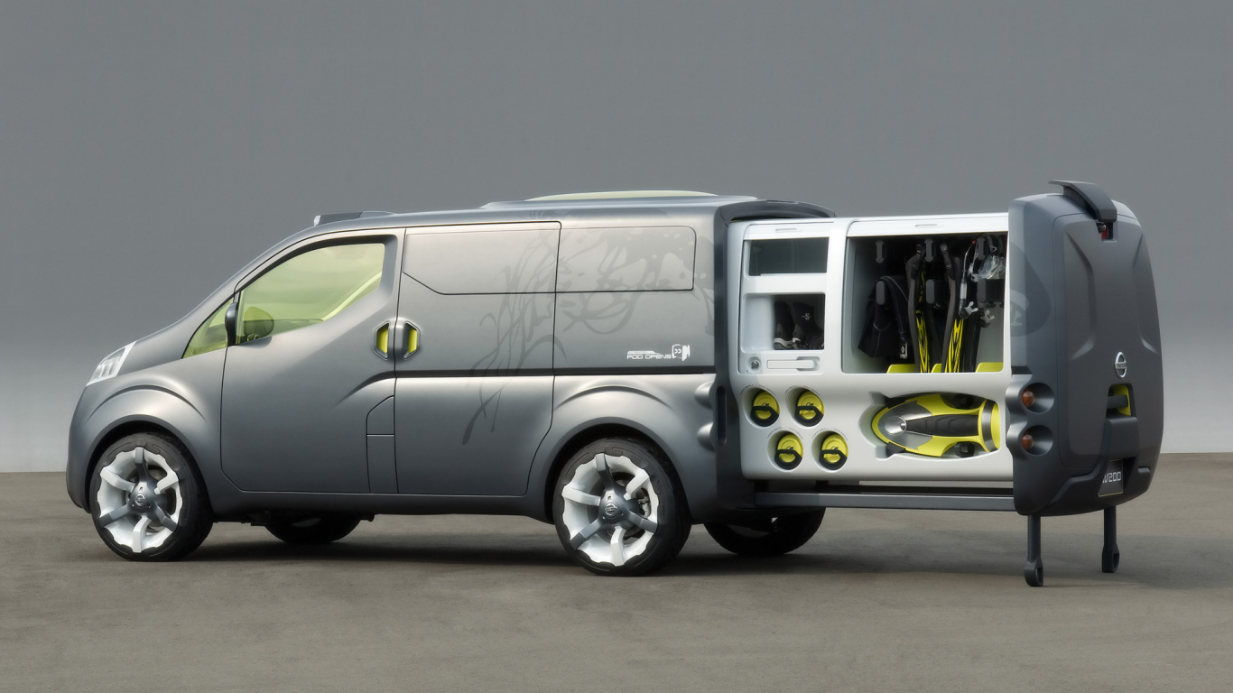 Тест драйв автомобиля Nissan NV200