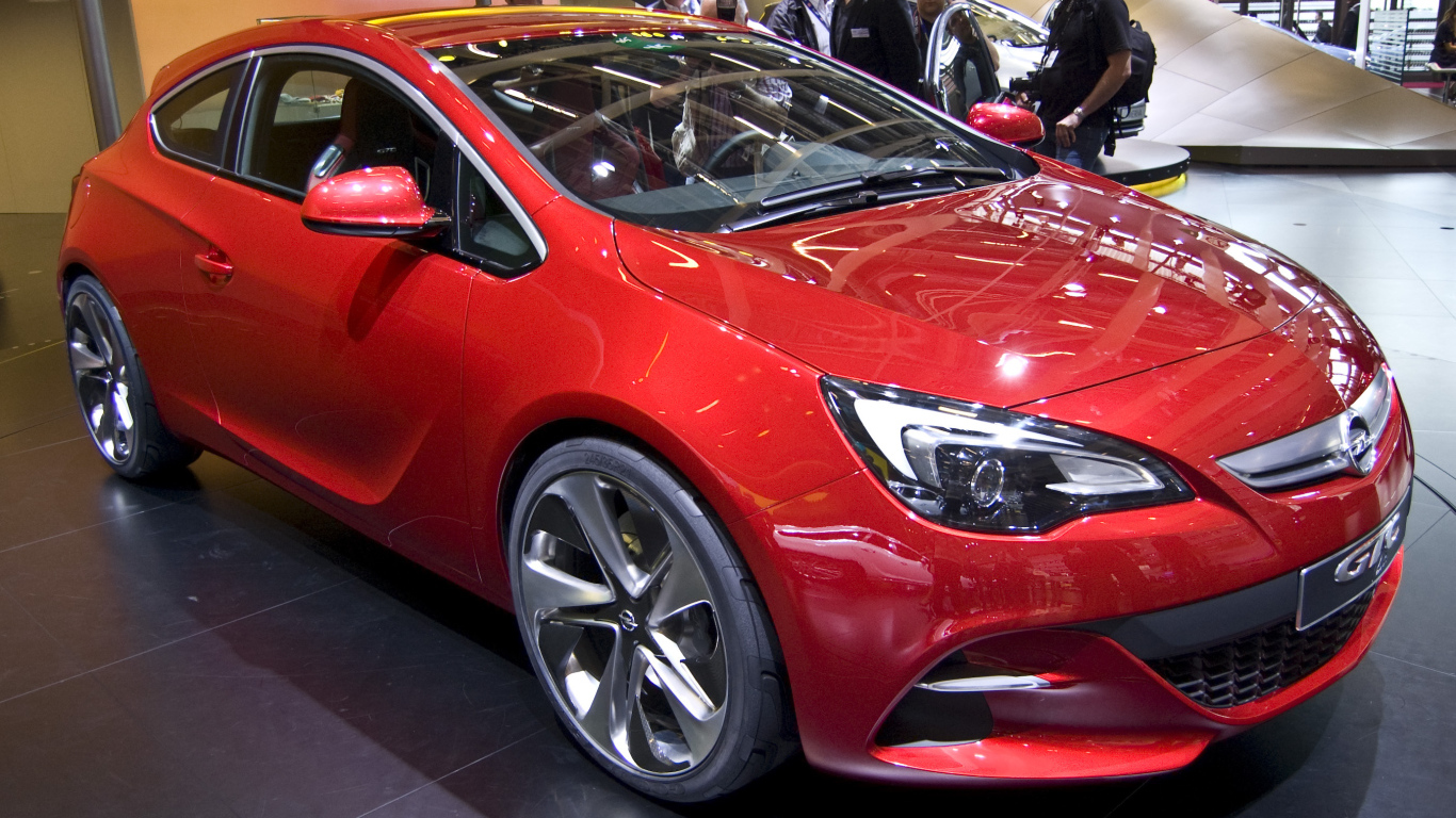 Надежная машина Opel Astra GTC 2014