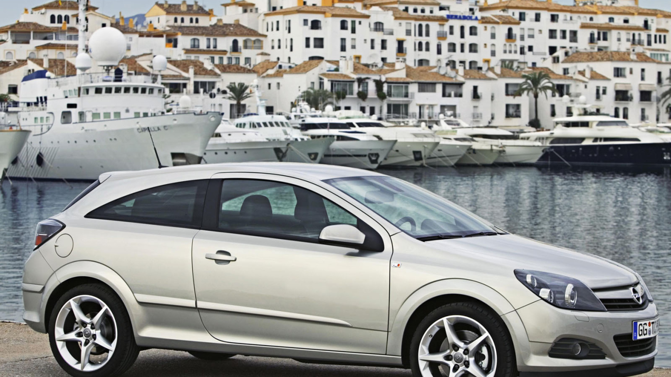 Тест драйв автомобиля Opel Astra GTC