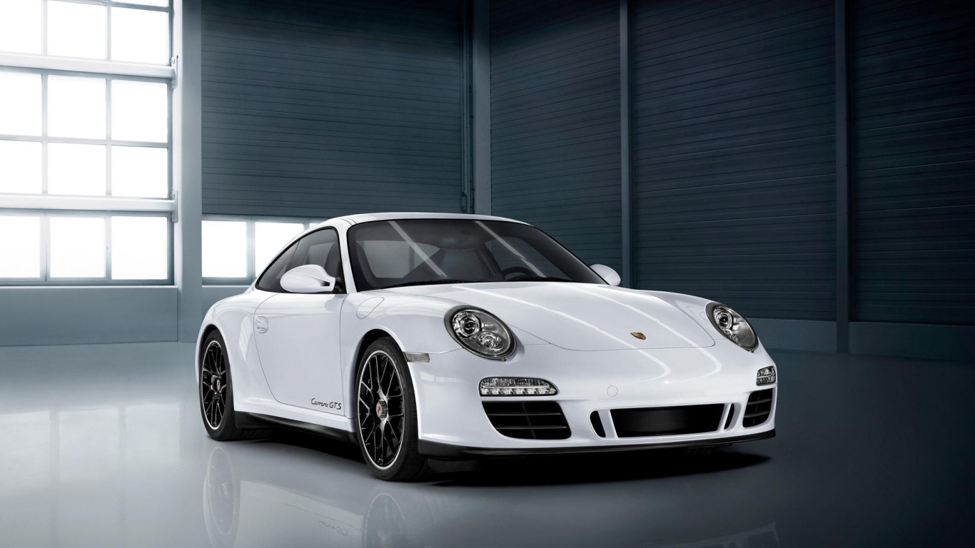 Белый Porsche carrera