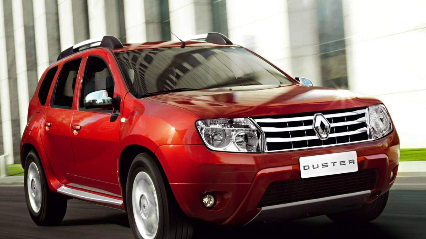 Автомобиль Renault Duster на дороге