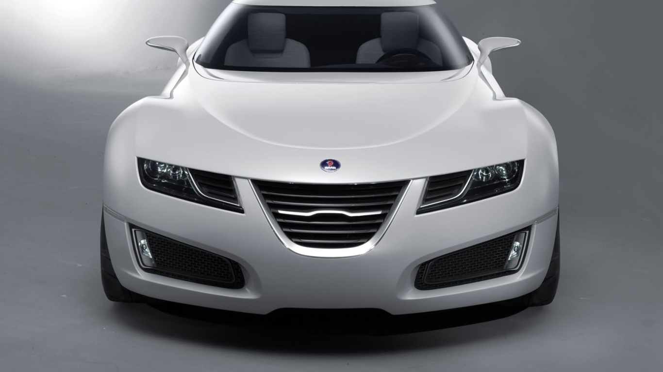  Красивый автомобиль Saab 9000 в Москве