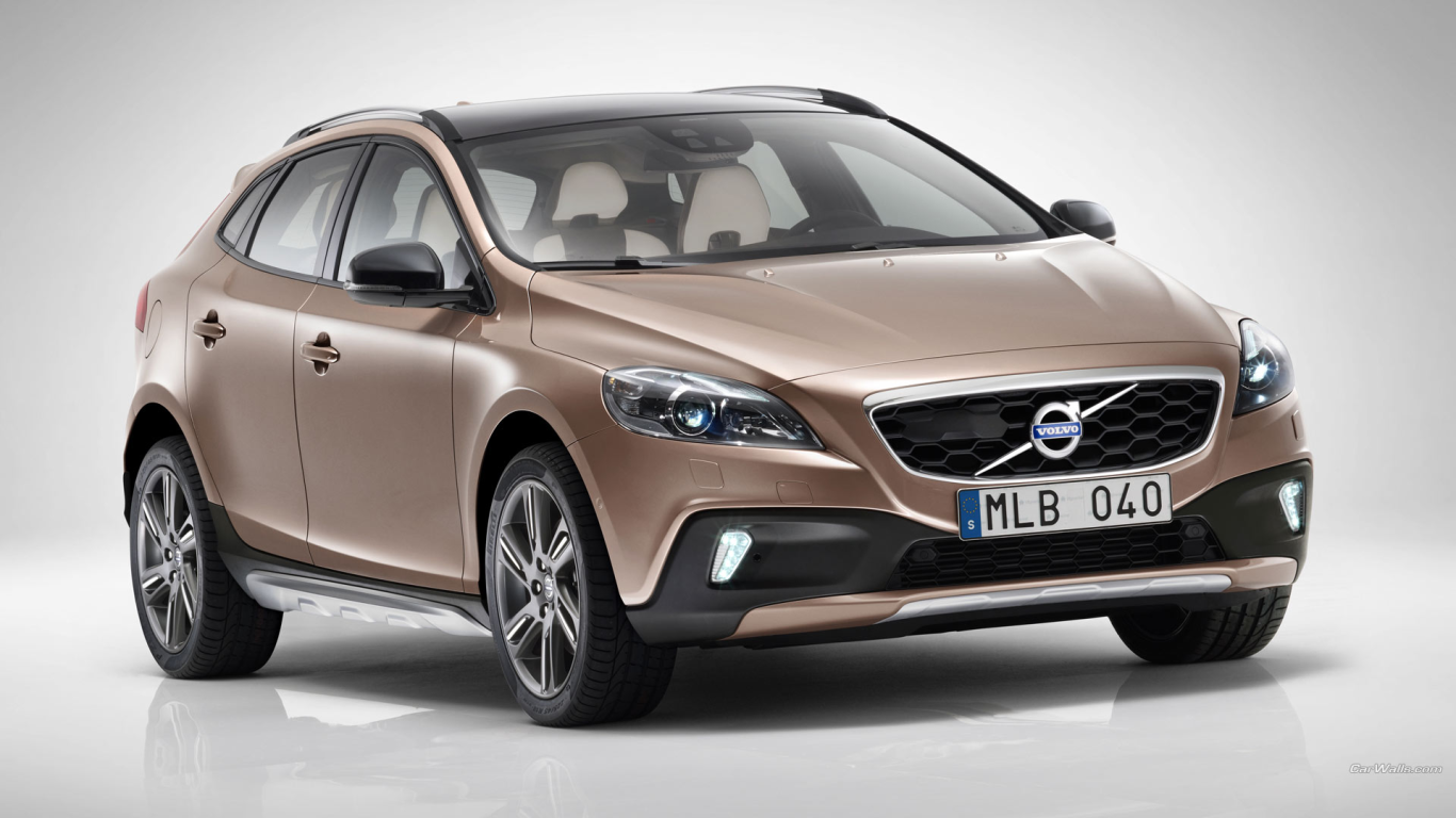  Новая машина Volvo v40 Cross country