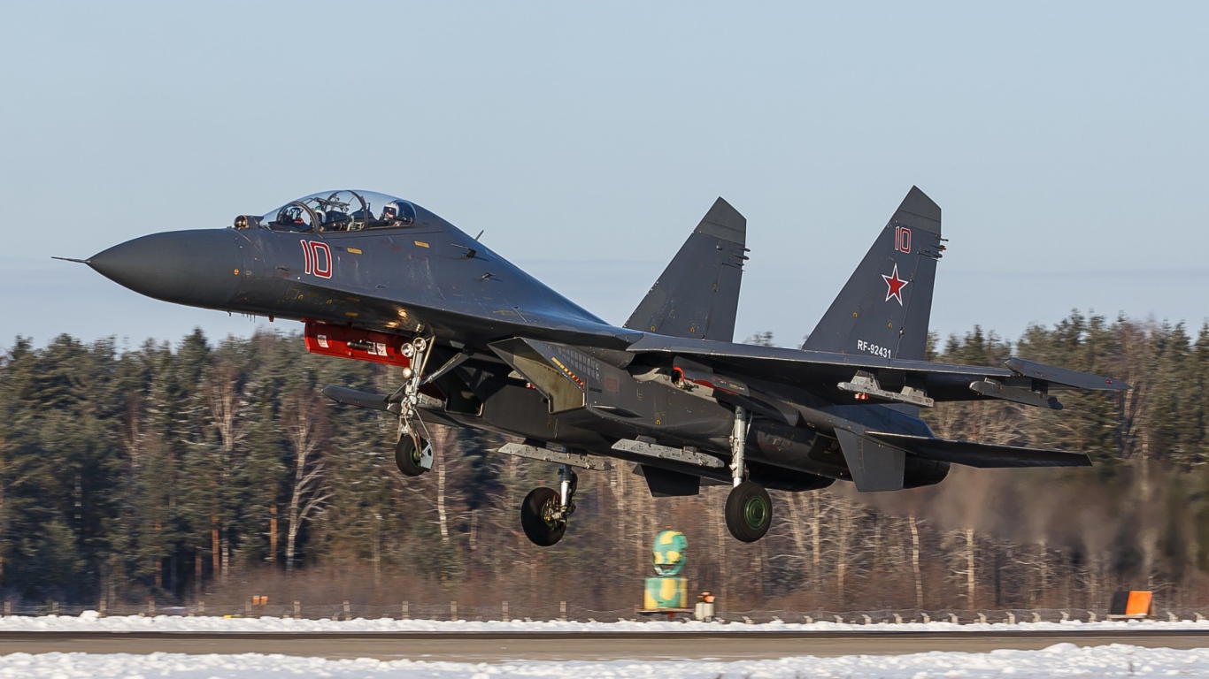 Посадка российского истребителя