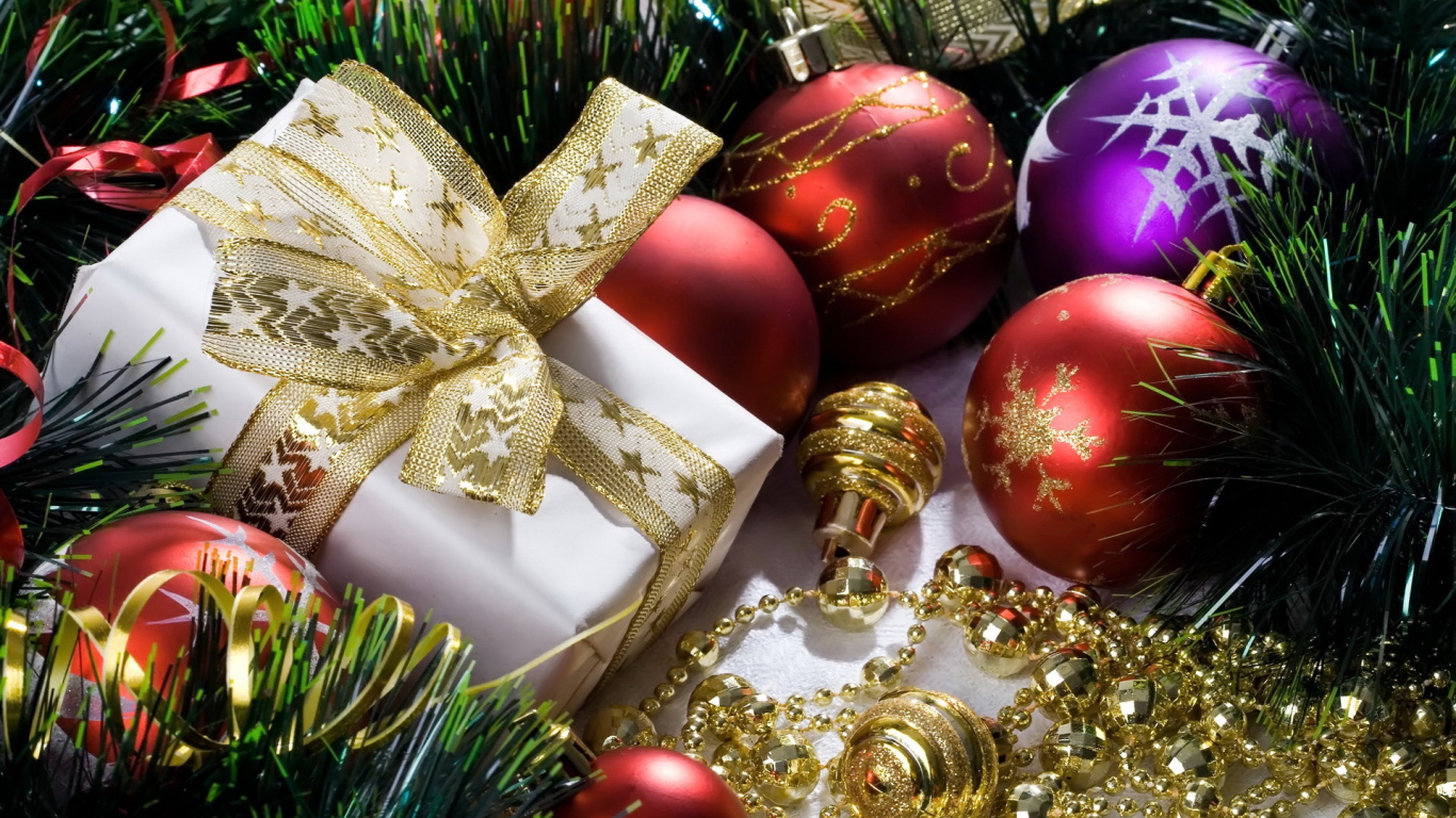 Подарок с зеленой лентой