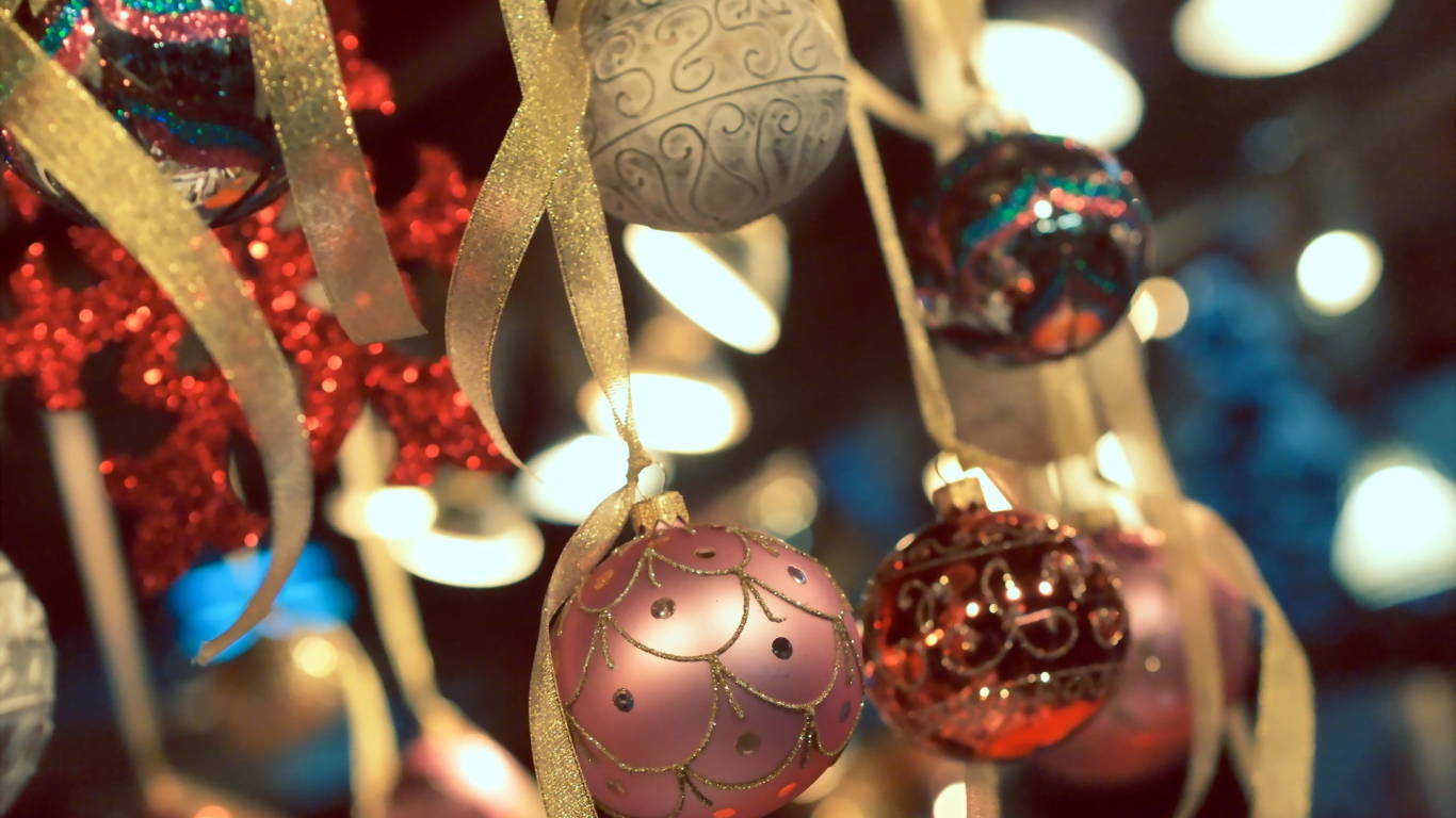 Шары на лентах