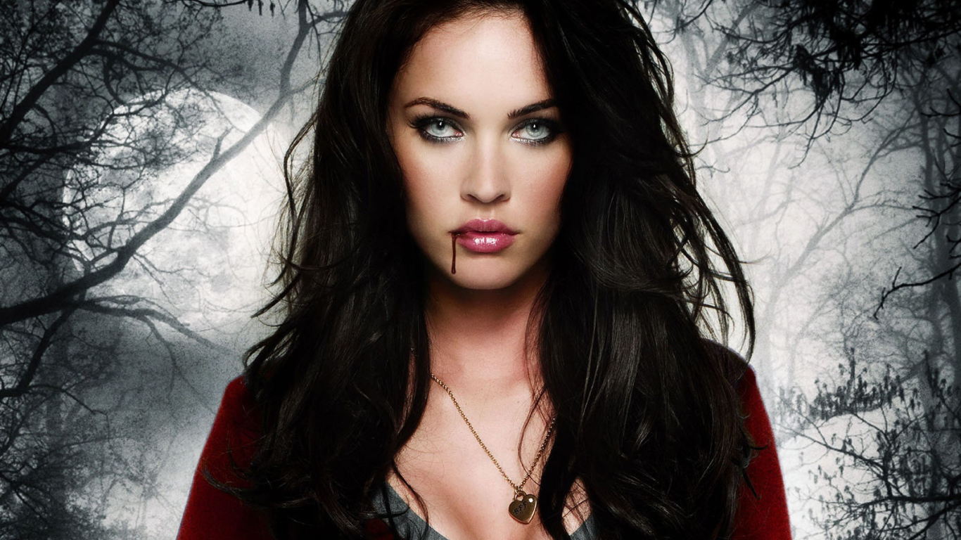 Меган Фокс в роли вампира
